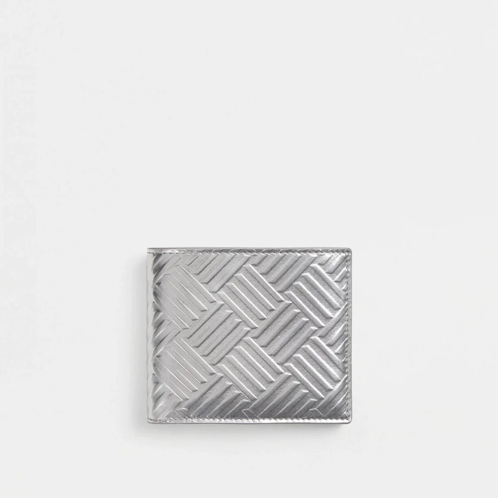 NWT Authentic Bottega Veneta intriciato Embossed Leather Billfold Wallet…
